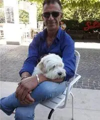 Uomo solare e serio cerca donna da Amare Uomo solare e serio cerca donna da Amare