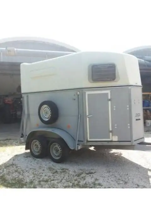 Trailer per 2 cavalli Marca Bockmann Trailer per 2 cavalli Marca Bockmann