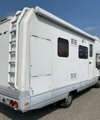 Laika gran garage mansardato in saldo Laika gran garage mansardato in saldo