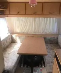 Roulotte KNAUS 4 posti tenuta molto bene Roulotte KNAUS 4 posti tenuta molto bene