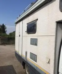 Camper mobilvetta 6 posti Camper mobilvetta 6 posti