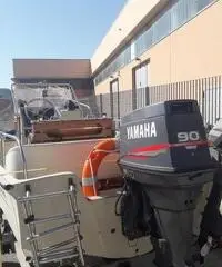 Intramontabile Boston Whaler 17 Intramontabile Boston Whaler 17