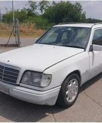 Mercedes W124 E250 TD - E 250 - W 124 1990