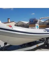 Gommone LED 5.90 Gommone LED 5.90