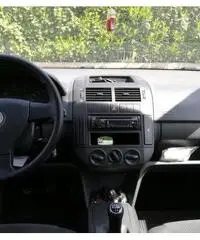 VW Polo 1.4 TDI 69 CV 5 PORTE VW Polo 1.4 TDI 69 CV 5 PORTE