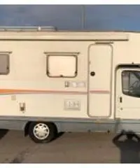 Camper Ford transit 2.5 aspirato diesel 6 posti Camper Ford transit 2.5 aspirato diesel 6 posti