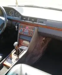 MERCEDES 200 CE coupé MERCEDES 200 CE coupé