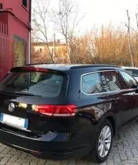 VOLKSWAGEN Passat Variant 2.0 TDI DSG Comfortlin VOLKSWAGEN Passat Variant 2.0 TDI DSG Comfortlin