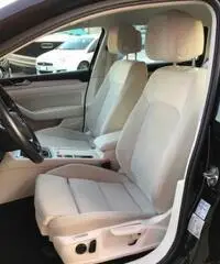 VOLKSWAGEN Passat Variant 2.0 TDI DSG Comfortlin VOLKSWAGEN Passat Variant 2.0 TDI DSG Comfortlin