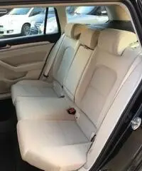 VOLKSWAGEN Passat Variant 2.0 TDI DSG Comfortlin VOLKSWAGEN Passat Variant 2.0 TDI DSG Comfortlin