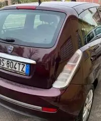 Lancia ypsilon 2008 1.2 benzina tenuta bene Lancia ypsilon 2008 1.2 benzina tenuta bene