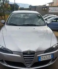 ALFA ROMEO 147 2ª serie - 2005 1.600 BENZINA ALFA ROMEO 147 2ª serie - 2005 1.600 BENZINA