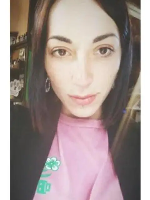 Cameriera ai piani, cameriera sala, lavapiatti Cameriera ai piani, cameriera sala, lavapiatti