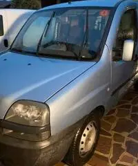 Doblo 1.9 jtd 7 posti Doblo 1.9 jtd 7 posti