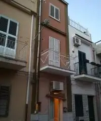 Casa indipendente Pozzallo zona piazza Rimembranze Casa indipendente Pozzallo zona piazza Rimembranze