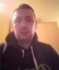 Annuncio di relazione seria Annuncio di relazione seria