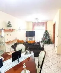 S2 Appartamento 4 vani con box e posto auto