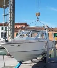 Imbarcazione hi-speed Imbarcazione hi-speed