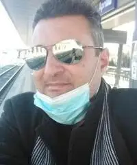 Cerco una donna seria Cerco una donna seria
