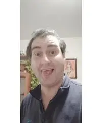 Sono Lucio di 49 anni non le dimostrò . Sono Lucio di 49 anni non le dimostrò .