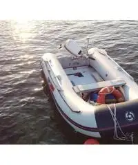 Gommone Yamaha 340 S + Motore Jhonson 15 hp 2 temp Gommone Yamaha 340 S + Motore Jhonson 15 hp 2 temp
