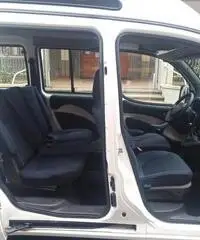 FIAT Doblò diesel tetto alto disabili pedana 2003 FIAT Doblò diesel tetto alto disabili pedana 2003