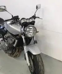 Honda hornet 600 cc Con revisione fino al 2022 Honda hornet 600 cc Con revisione fino al 2022