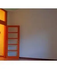 Ristrutturato 2 matrim, zona signorile via toscana