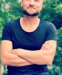 Addetto pulizie, magazziniere, scaffalista Addetto pulizie, magazziniere, scaffalista