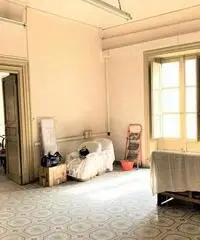 Politeama via amari 10 vani posto auto