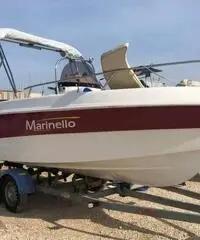 Barca a motore Barca a motore