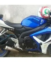 Suzuki GSX R 600 Suzuki GSX R 600