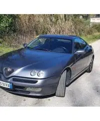 Alfa Romeo GTV 2.0 Lusso Alfa Romeo GTV 2.0 Lusso