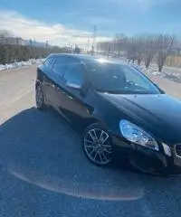 Volvo V60 R-Design Volvo V60 R-Design
