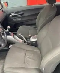 TOYOTA Auris TOYOTA Auris