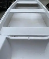Trimarano 3.60 Nuovo Trimarano 3.60 Nuovo