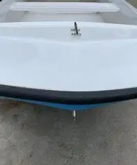 Trimarano 3.60 Nuovo Trimarano 3.60 Nuovo