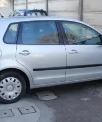 VOLKSWAGEN Polo 3ª se - 2002 in buono stato VOLKSWAGEN Polo 3ª se - 2002 in buono stato