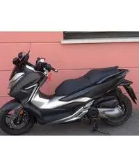 Honda Forza 300 1500 Km uniproprietario Honda Forza 300 1500 Km uniproprietario