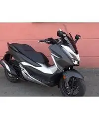 Honda Forza 300 1500 Km uniproprietario Honda Forza 300 1500 Km uniproprietario