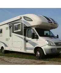 Camper XXL A9000 patente C km 67388 come nuovo Camper XXL A9000 patente C km 67388 come nuovo