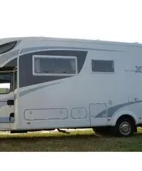 Camper XXL A9000 patente C km 67388 come nuovo Camper XXL A9000 patente C km 67388 come nuovo