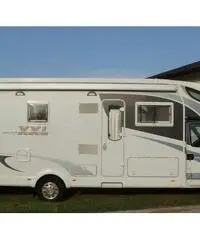 Camper XXL A9000 patente C km 67388 come nuovo Camper XXL A9000 patente C km 67388 come nuovo