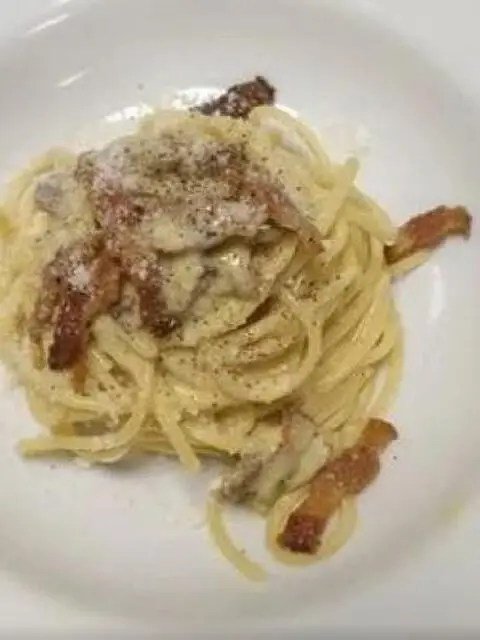 CUOCO (cucina romana / italiana e buffet) CUOCO (cucina romana / italiana e buffet)