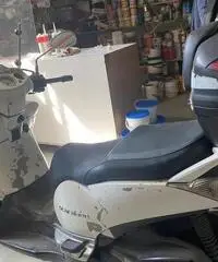 Aprilia Scarabeo 300 - 2009