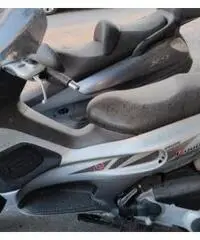 Runner 125 e x9 Piaggio 125 in blocco Runner 125 e x9 Piaggio 125 in blocco