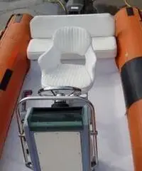 Gommone LA 4.30mt senza patente 40cv Gommone LA 4.30mt senza patente 40cv