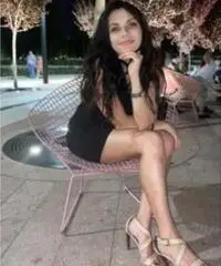 ragazza in cerca di una relazione seria