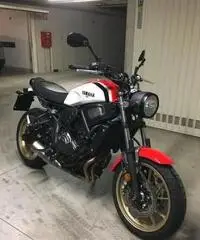 Yamaha XSR 700 - 2020 Dynamic White - 35 kw - A2 Yamaha XSR 700 - 2020 Dynamic White - 35 kw - A2