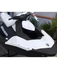 SEA DOO SPARK 2 e 3 posti SEA DOO SPARK 2 e 3 posti